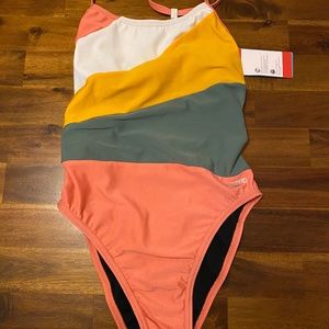 Women’s Speedo one piece bathing suit